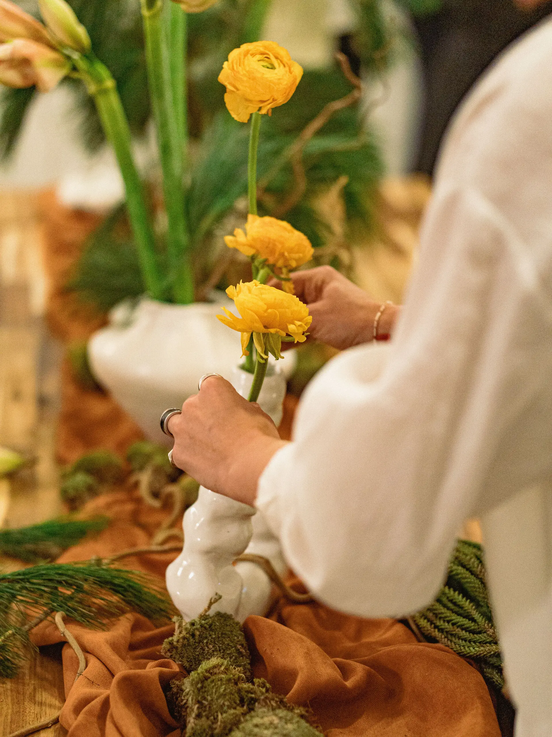 Vase arrangement details