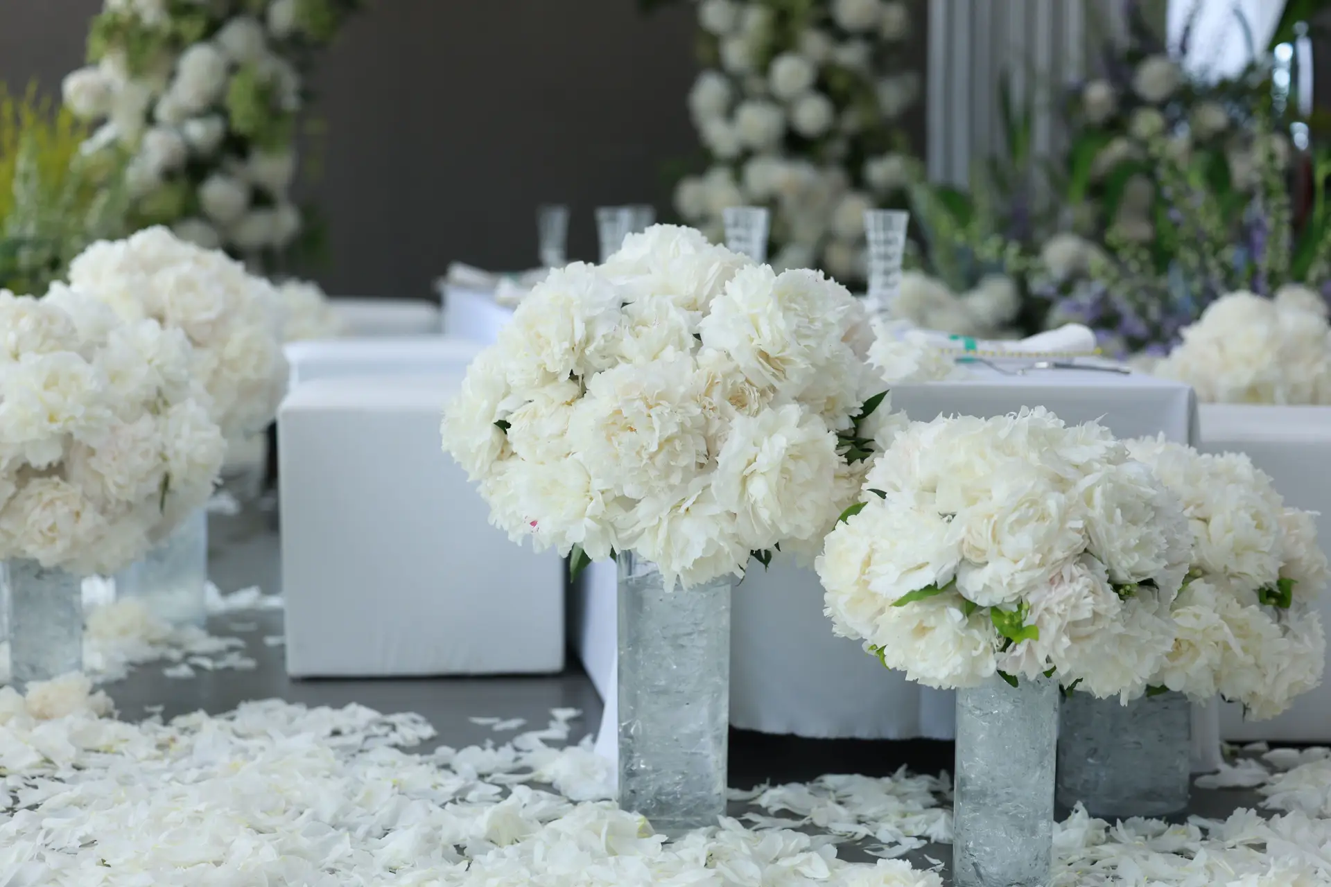 Elegant wedding floral installation