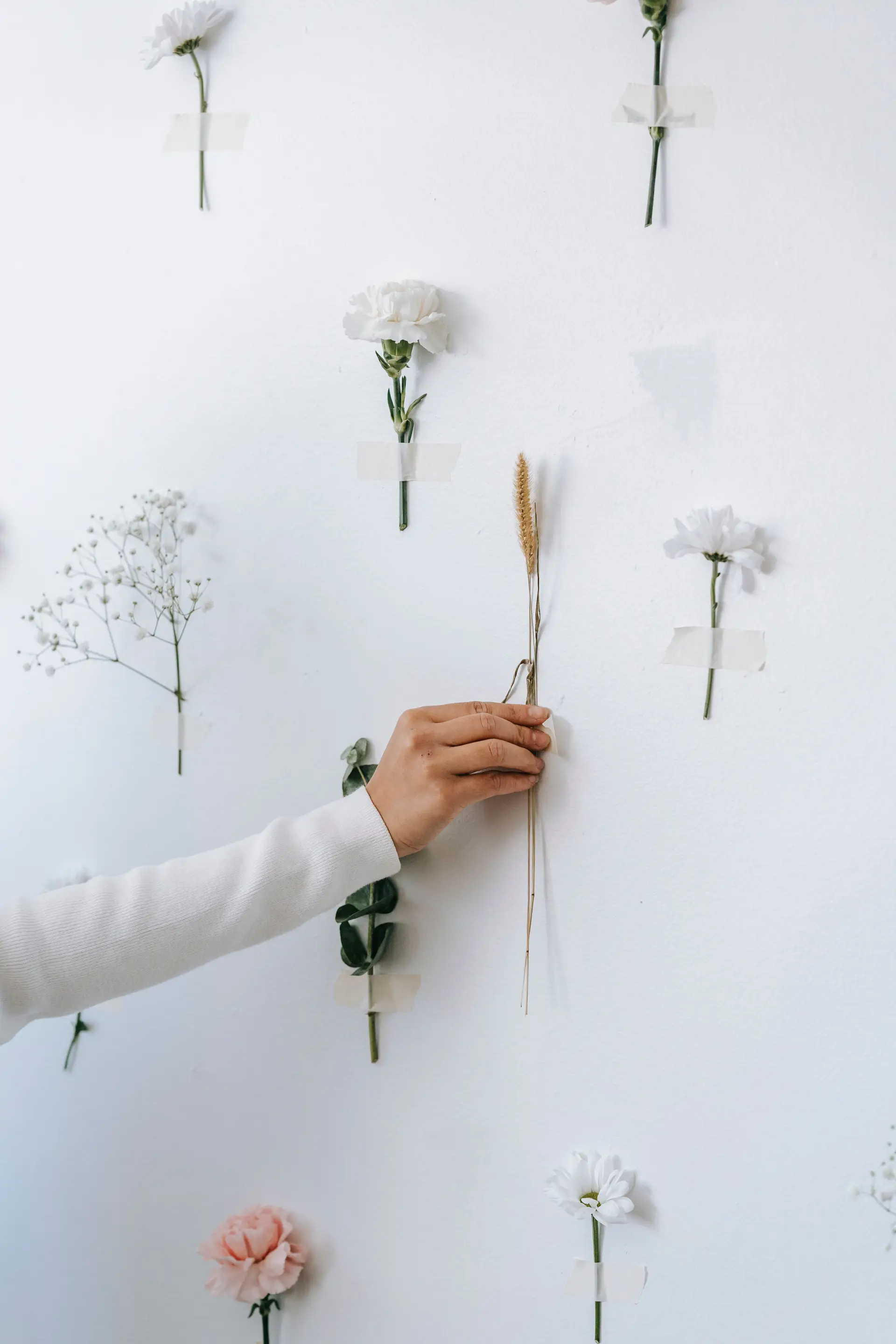 Winter Whites Arrangement Workshop